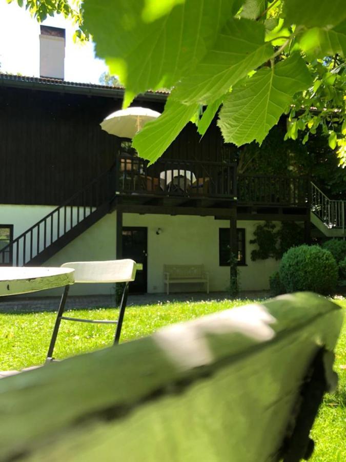 Ferienstudio-Apartment Tausendfreund "Adults Only" Am Chiemsee Breitbrunn am Chiemsee Exterior photo
